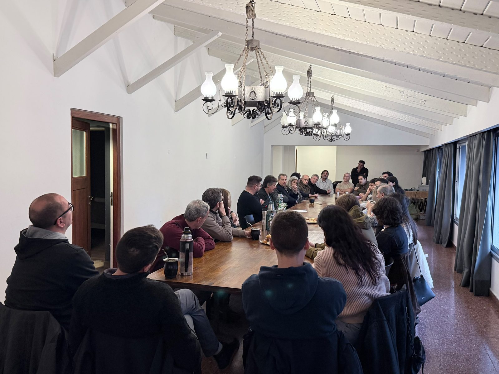 Profesionales de distintos ámbitos participaron del encuentro en Funes.